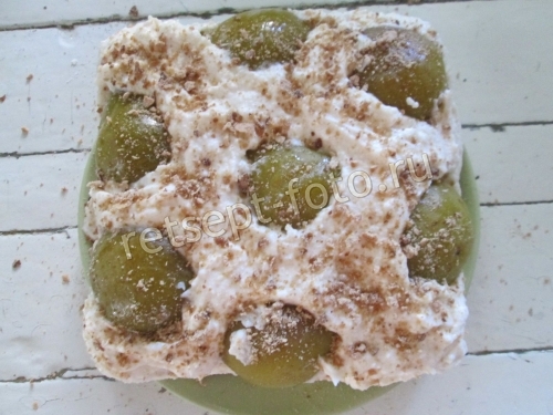 Бисквитный торт с грушами и сливочным сыром