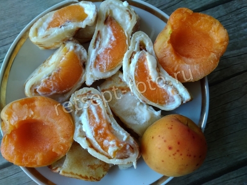 Блины с творогом и абрикосами