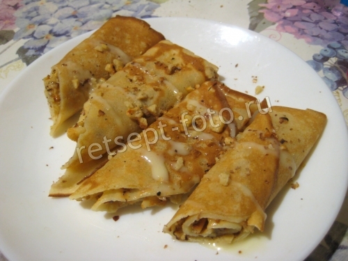 Блины со сгущенкой и орехами