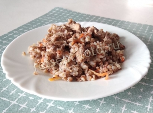 Гречка с тушенкой