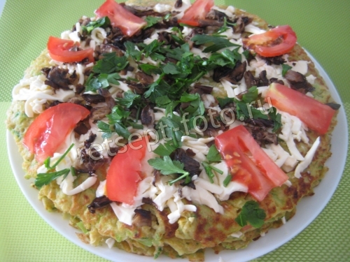 Кабачковый торт с грибами, сыром и помидорами
