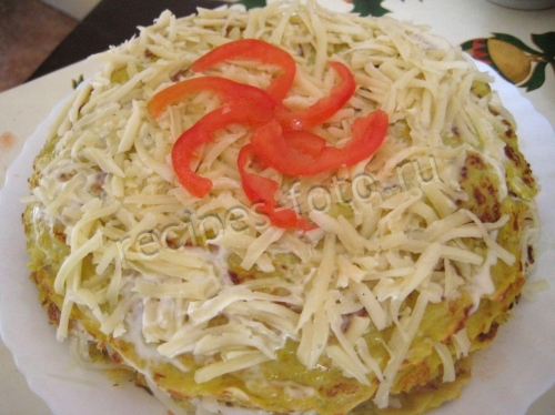 Кабачковый торт с сыром и помидорами