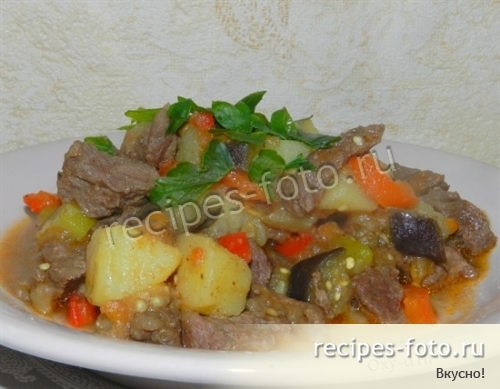 Овощное рагу с мясом и картошкой в мультиварке