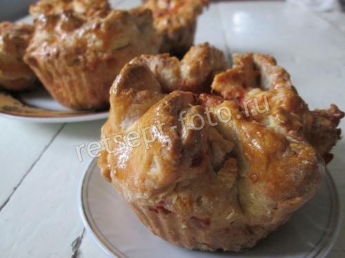 Картофельные пирожки с рыбой в духовке