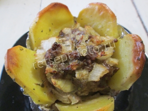 Картошка с мясом в духовке