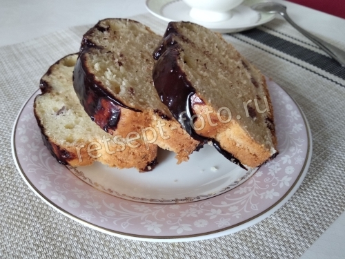 Кекс с изюмом на молоке и растительном масле