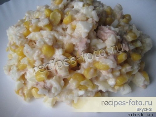 Классический салат с тунцом и рисом