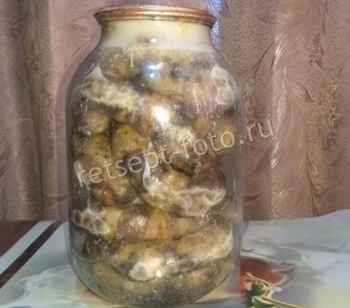 Консервированная домашняя колбаса в банках