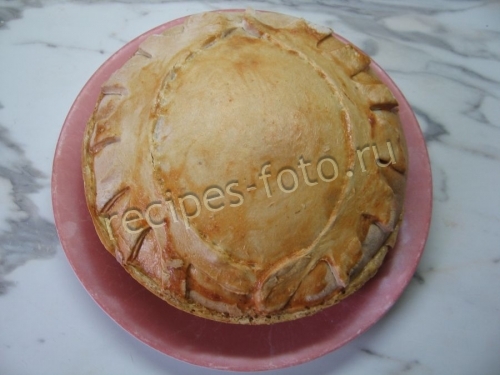 Кулебяка с мясом и грибами