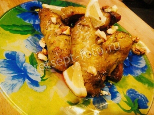 Куриные крылышки в вине