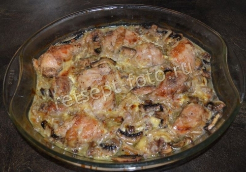 Куриные ножки с грибами в духовке