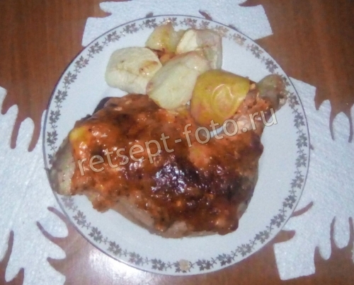 Куриные ножки с яблоками в духовке