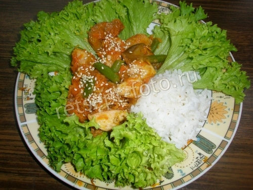 Курица карри с грушей и стручковой фасолью