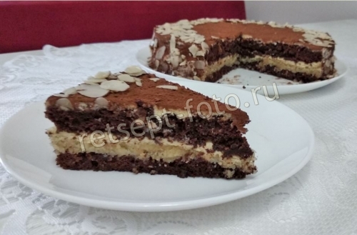 Миндальный торт с марципаном и карамельным кремом