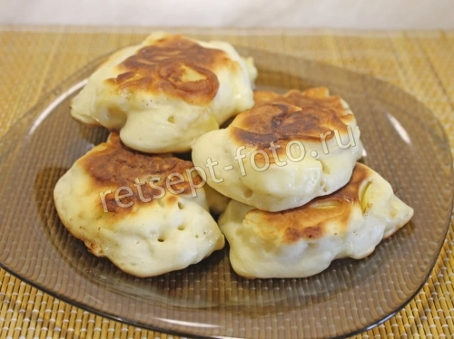 Оладьи с яблоками на сметане