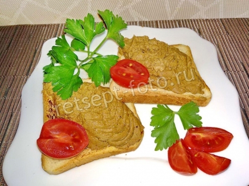 Паштет из куриной печени с морковью и луком
