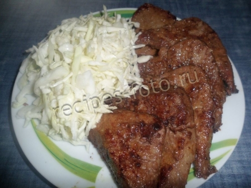 Печень свиная жареная в панировке: вкусный и простой рецепт