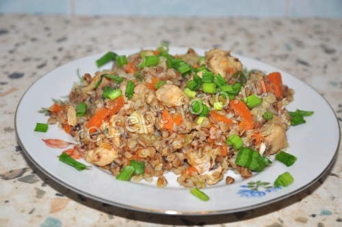 Плов из гречки с курицей