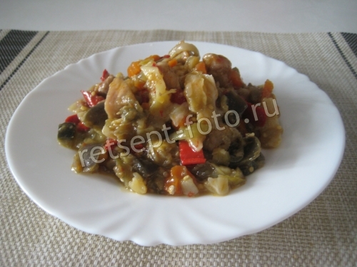 Рагу с мясом, баклажанами и капустой