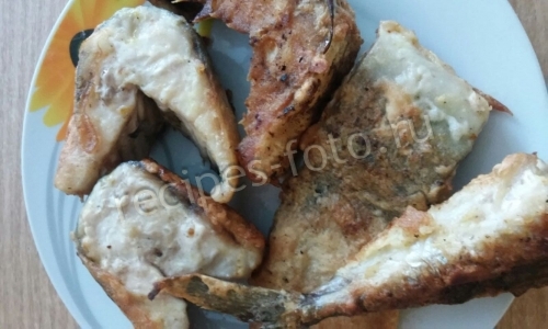 Рыба жареная в муке и яйце
