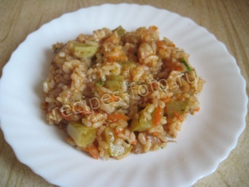 Рис с кабачками и помидорами
