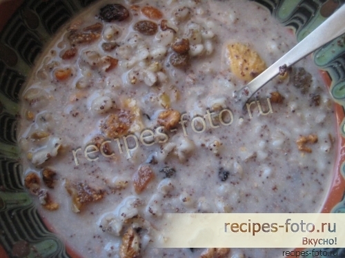 Рождественская кутья с изюмом, маком и сухофруктами из перловки