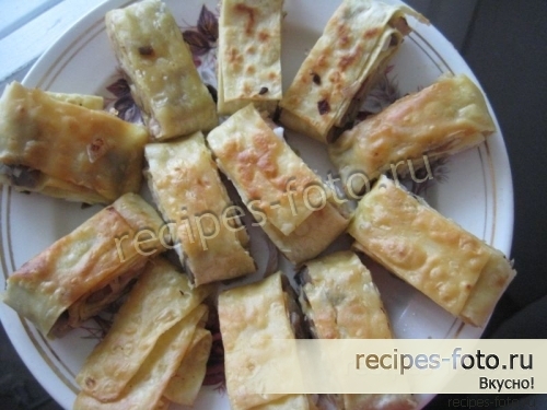 Рулеты из лаваша с курицей и грибами для закуски