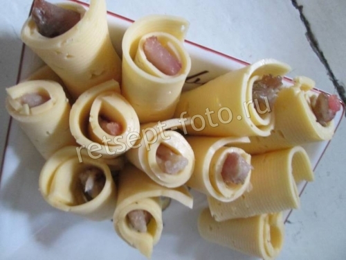 Рулетики из сельди с сыром: фуршетная закуска