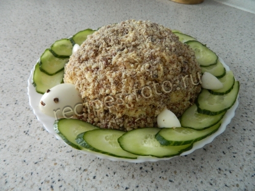 Салат "Черепаха" с яблоками и курицей