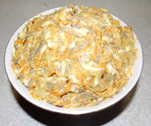 Салат из печени с морковью и луком