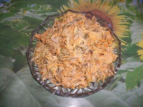 Салат с печенью свиной и морковью