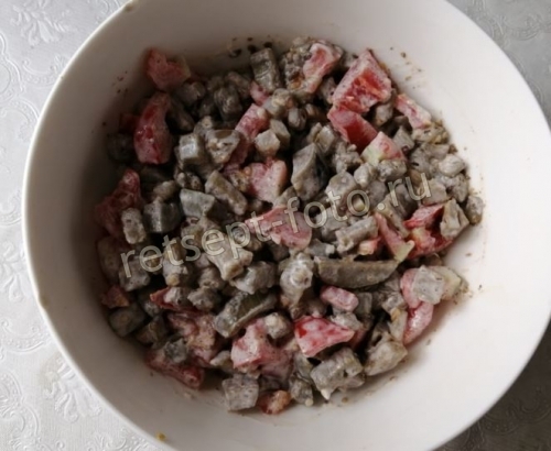 Салат с баклажанами и помидорами