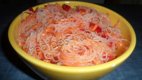 Салат с фунчозой с овощами по-корейски