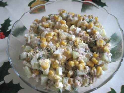 Салат с печенью трески и кукурузой на праздник