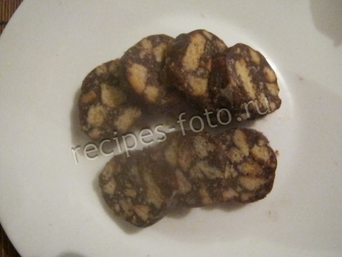 Шоколадная колбаса из печенья с какао