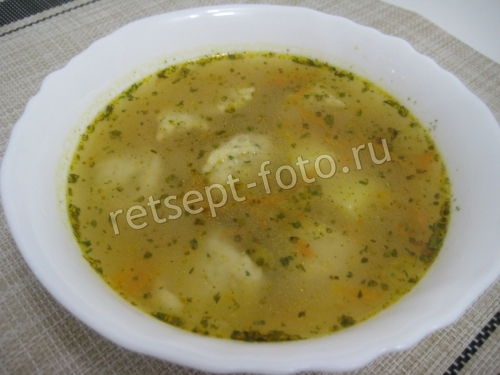 Суп с клецками и грибами без мяса