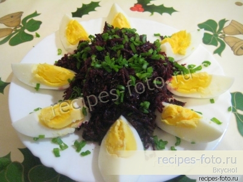 Свекла по-корейски с чесноком и приправами