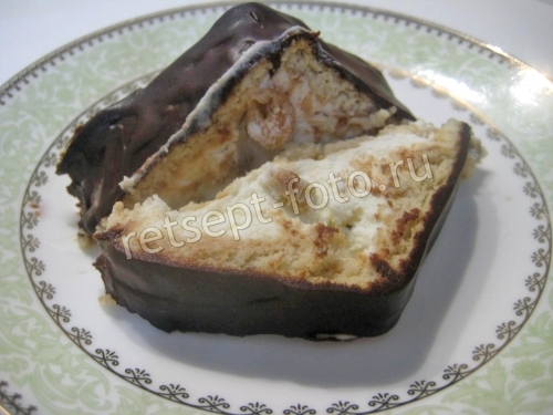 Торт "Домик" из печенья и творога с изюмом