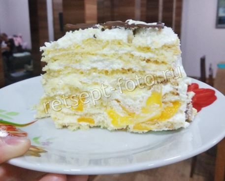 Торт "Молочная девочка" со сметанно-сливочным кремом и персиками
