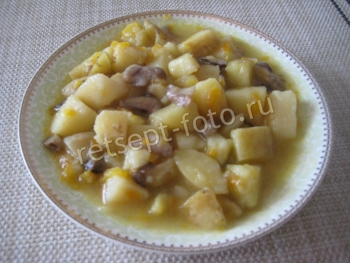 Тушеная картошка с маслятами