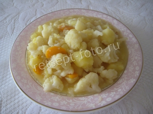 Тушеная картошка с цветной капустой