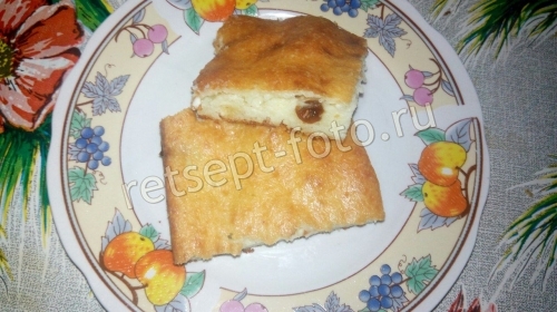 Творожная запеканка с манкой и изюмом в духовке
