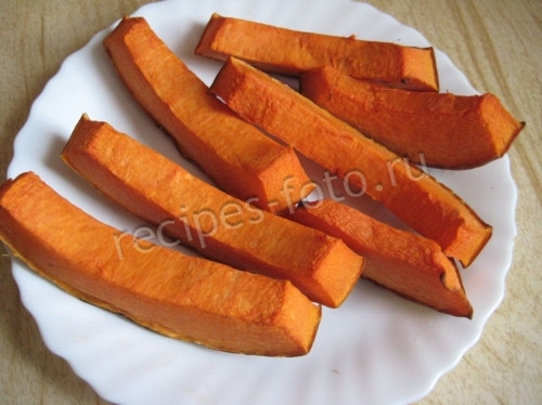 Тыква запеченная в духовке кусочками