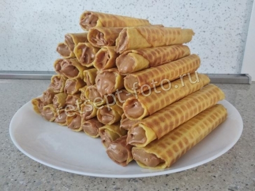 Вафельные трубочки со сгущенкой в электровафельнице