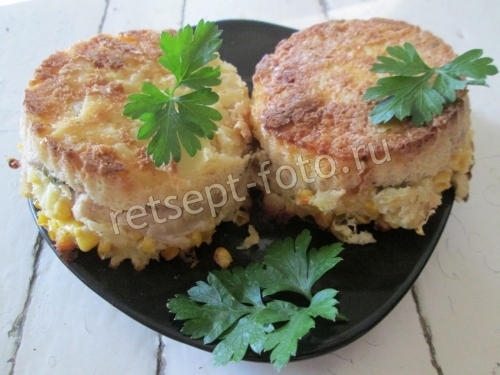 Запеканка с картошкой, курицей и кукурузой