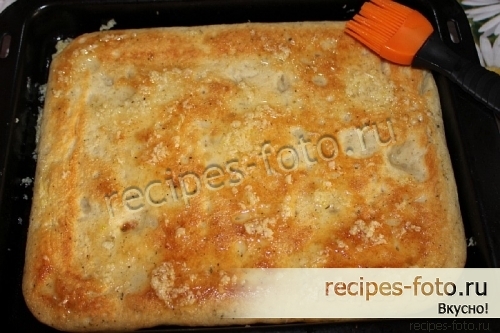 Лепешка пшеничная с прованскими травами и чесноком