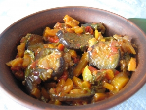 Аджапсандали по-грузински (рагу с баклажанами) 