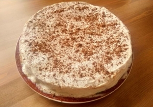 Бисквитный торт со сметанным кремом 