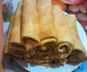 Блинчики с колбасой, сыром и майонезом 