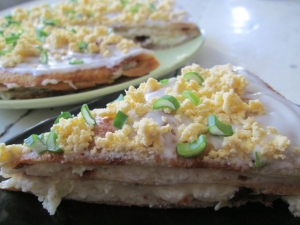 Блинный торт с мясом и картошкой 